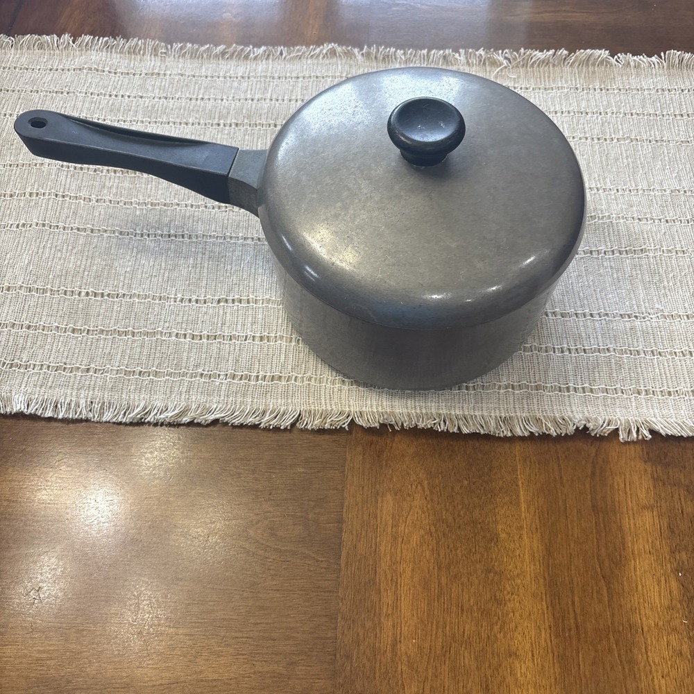 VTG‎ Foreverware 3 Qt Saucepan With Lid